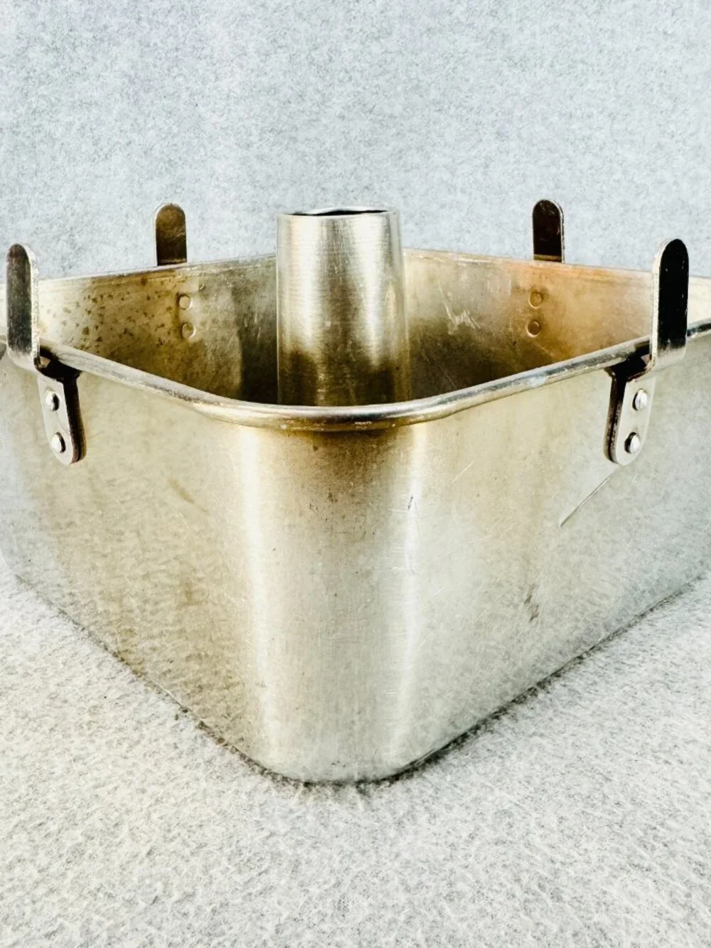 Worthmore Square Angel Food Cake Pan w Legs Aluminum Vintage 2 Piece 9x9x4
